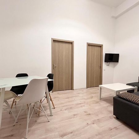 Old Town - Ultra Central Apartment Bucharest Exterior photo